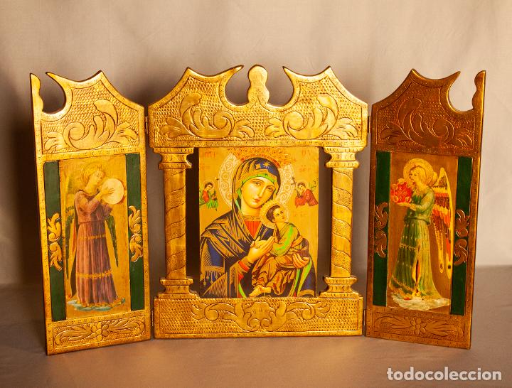 Arte: Tr&iacute;ptico religioso en madera y pan de oro. - Foto 2