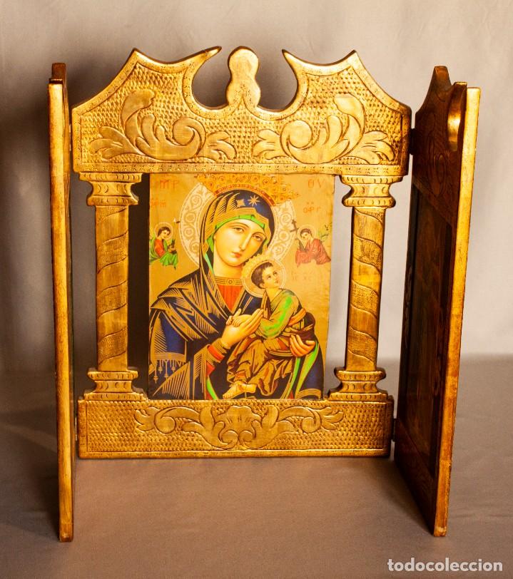 Arte: Tr&iacute;ptico religioso en madera y pan de oro. - Foto 3
