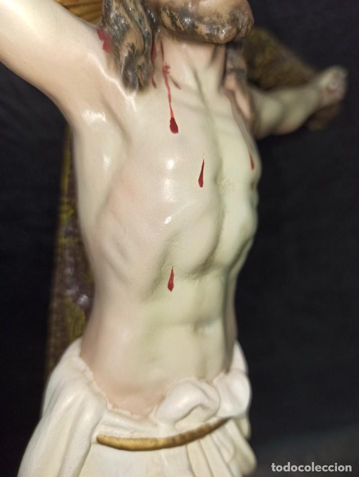 Arte: Excepcional Cristo crucificado de Olot. A4 - Foto 9