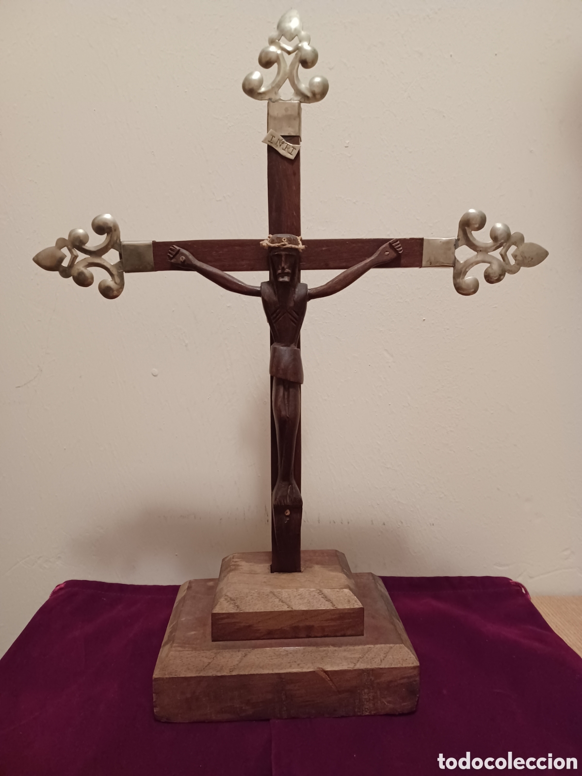 Arte: Cristo tallado en madera - Foto 1