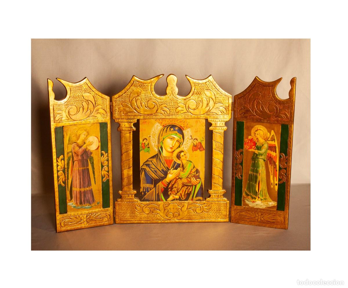 Arte: Tr&iacute;ptico religioso en madera y pan de oro. - Foto 1