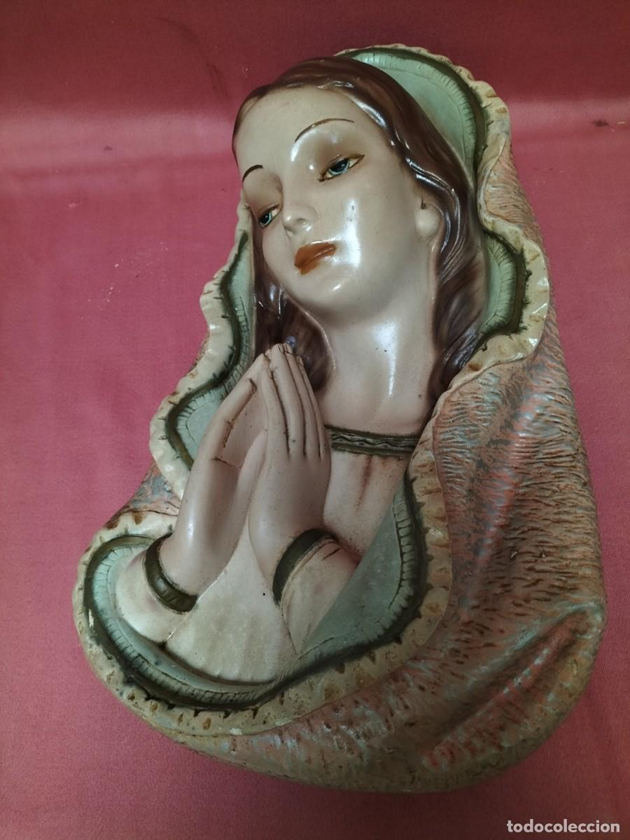 Arte: Virgen rezando de pasta blanca - Foto 1