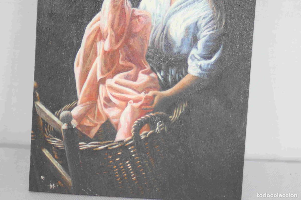 Arte: OLEO SOBRE TABLA NI&Ntilde;A GUARDANDO ROPA - Foto 5
