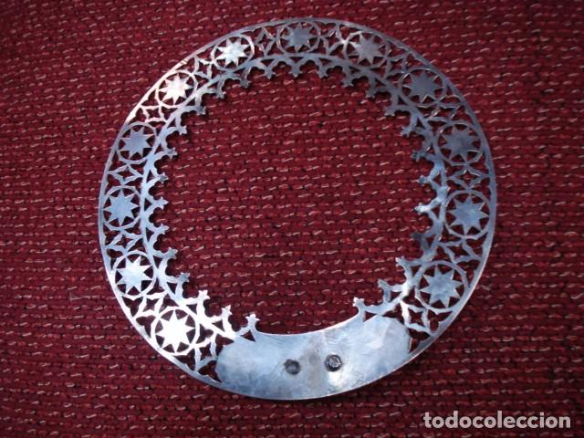 Arte: Gran corona calada de plata - Foto 3