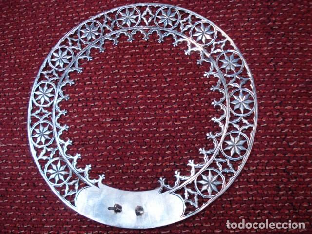 Arte: Gran corona calada de plata - Foto 1