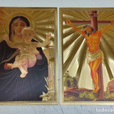 Arte: JESUCRISTO CRUZIFICADO + VIRGEN MARIA CON NIÑO JESUS. LOTE DE 2 LAMINAS DORADAS