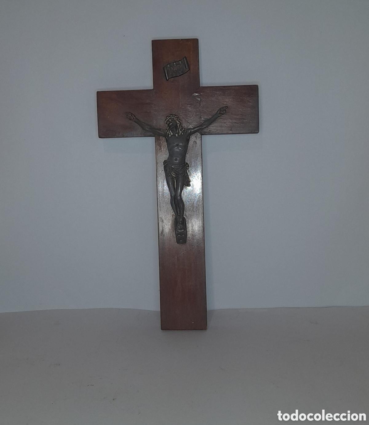 Arte: Crucifijo antiguo. - Foto 1