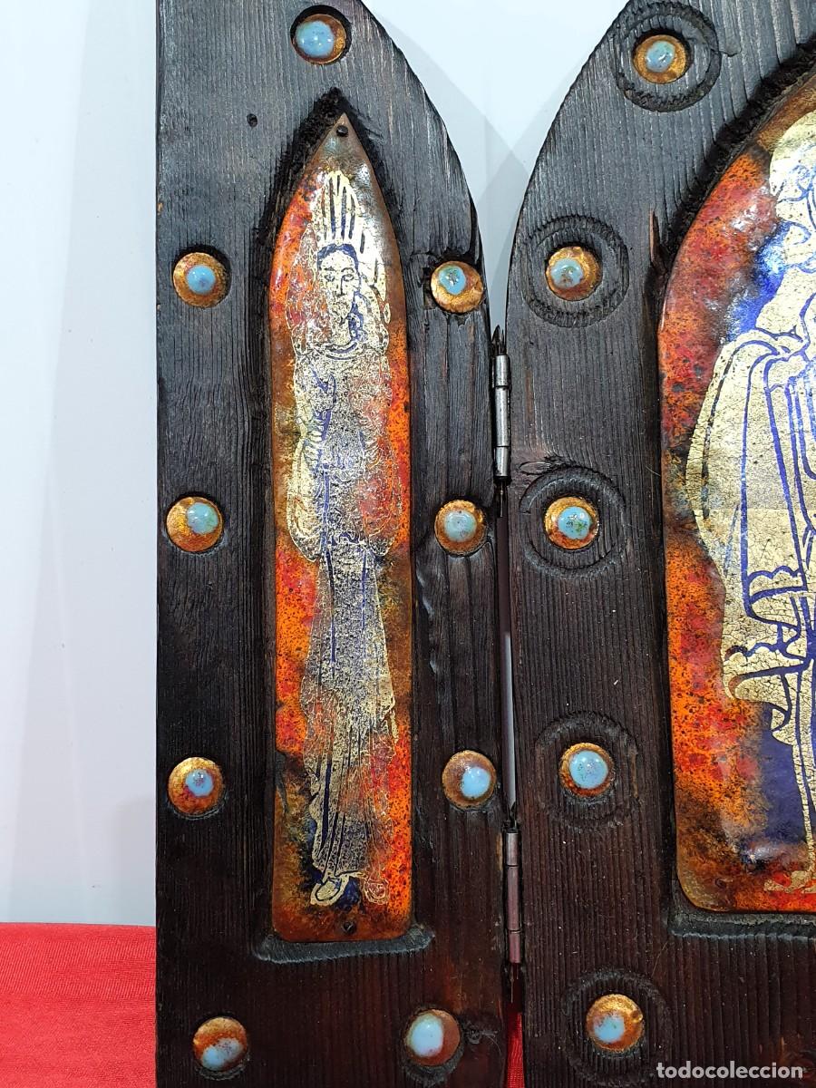 Arte: -ICONO TRIPTICO ESMALTE SOBRE COBRE CON ALTAR DE MADERA. - Foto 3