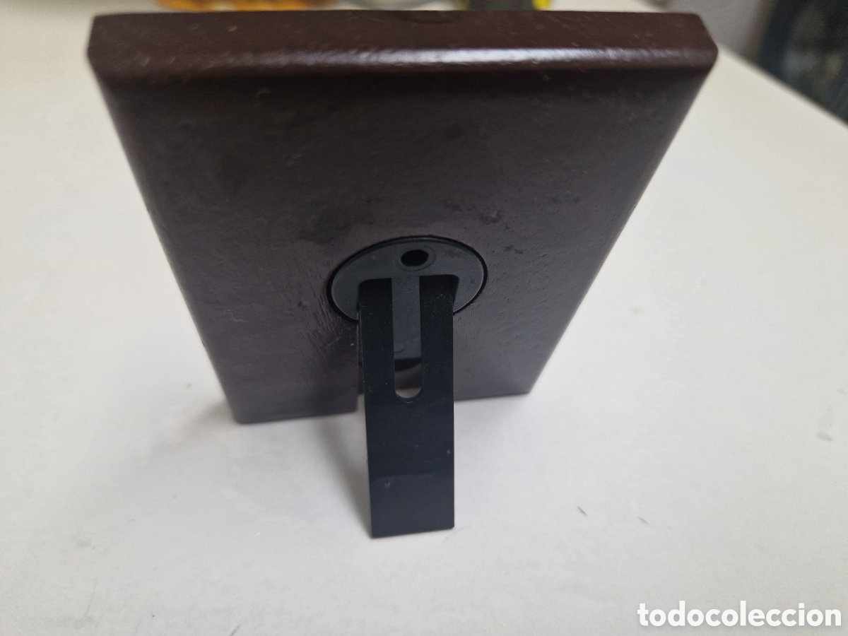 Arte: PEQUE&Ntilde;O CUADRO EN MADERA Y PLATA - Foto 7