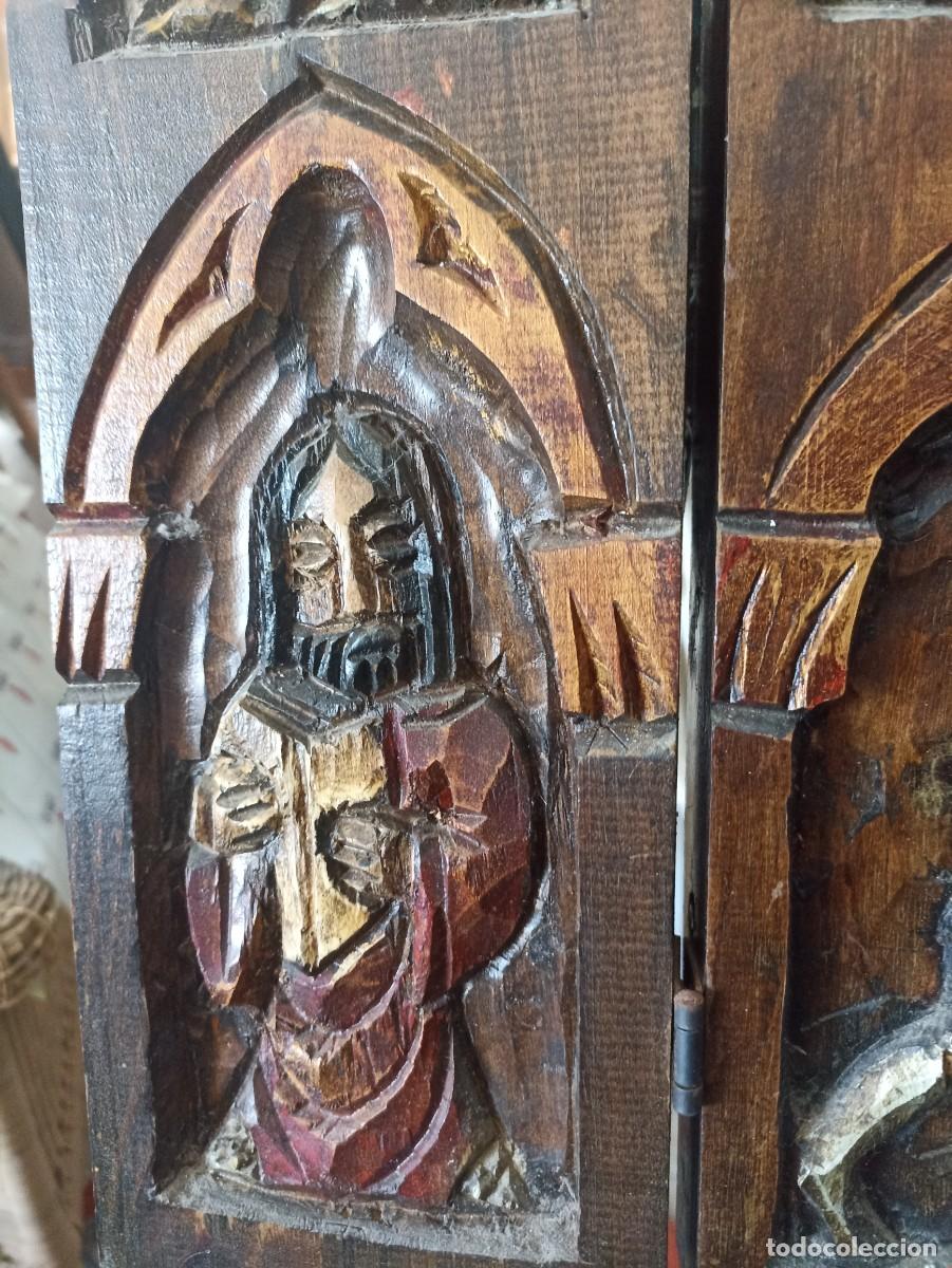 Arte: Retablo tr&iacute;ptico. Madera tallada policromada. - Foto 5