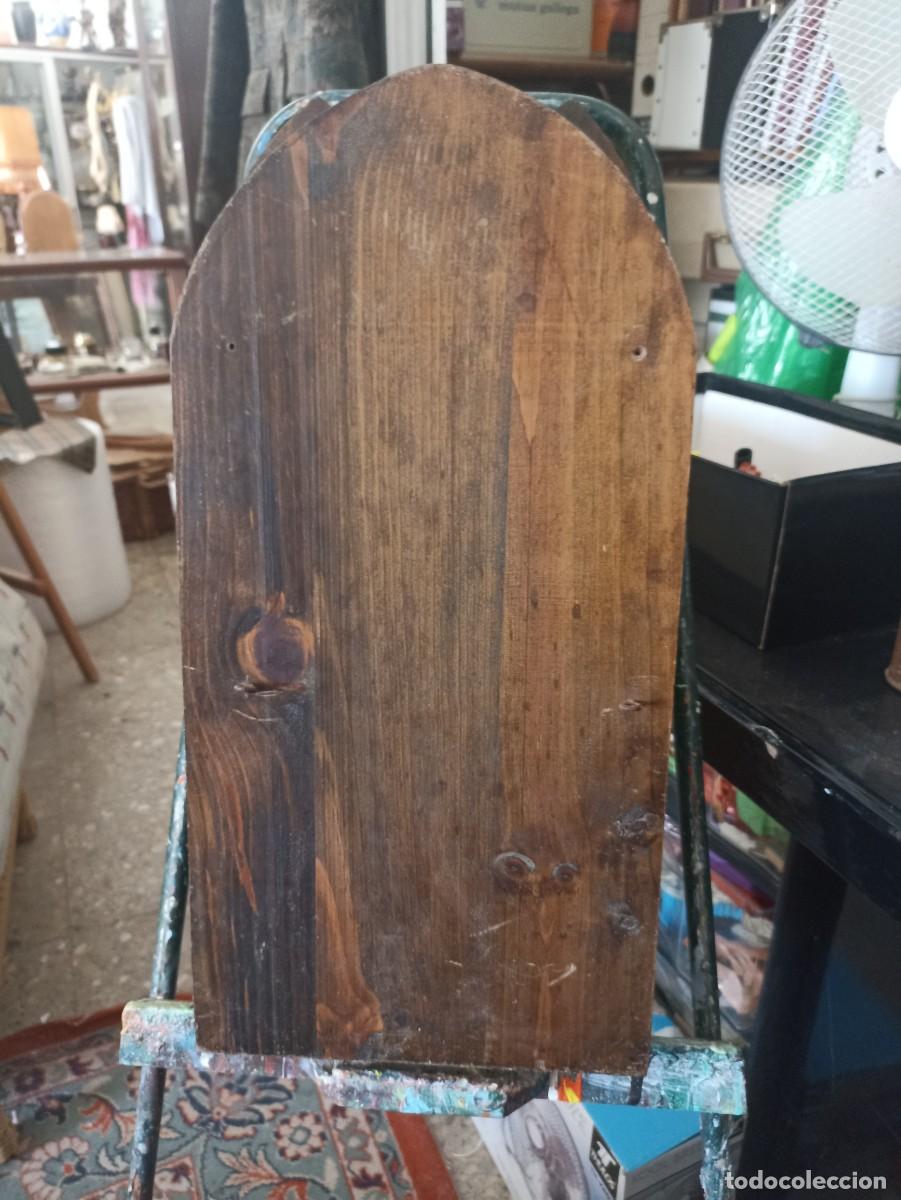 Arte: Retablo tr&iacute;ptico. Madera tallada policromada. - Foto 10