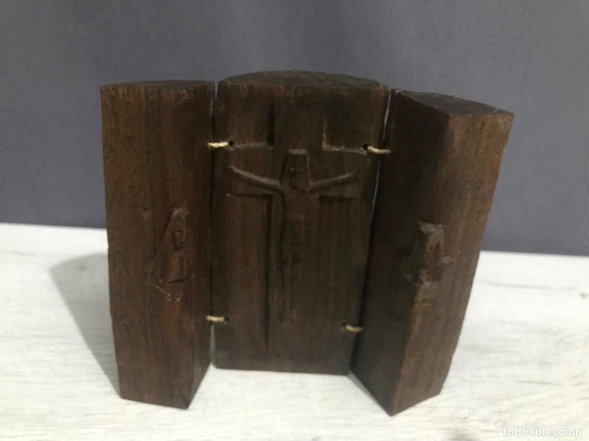 Arte: Tr&iacute;ptico religioso tallado en madera - Foto 3