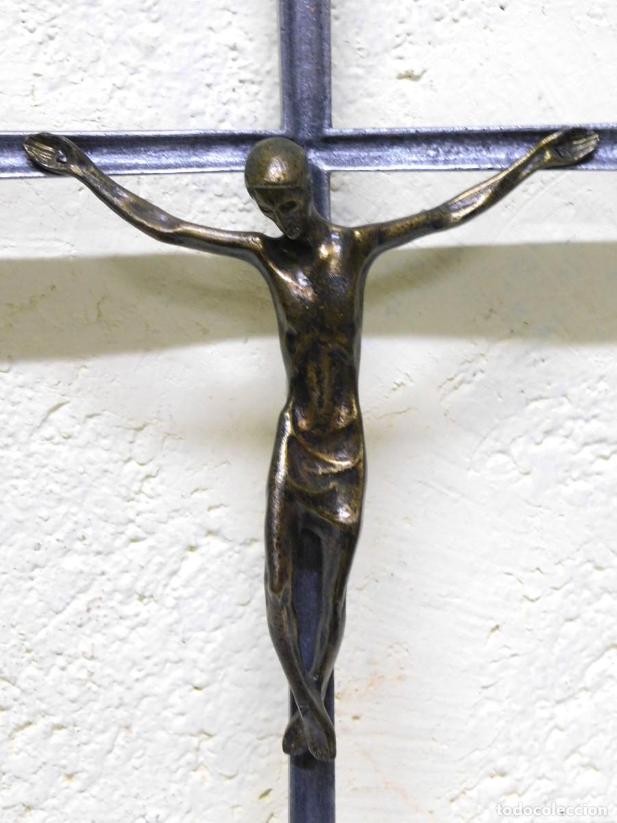 Arte: CRUCIFIJO DE BRONCE - JOAN MAYN&Eacute; - Foto 4