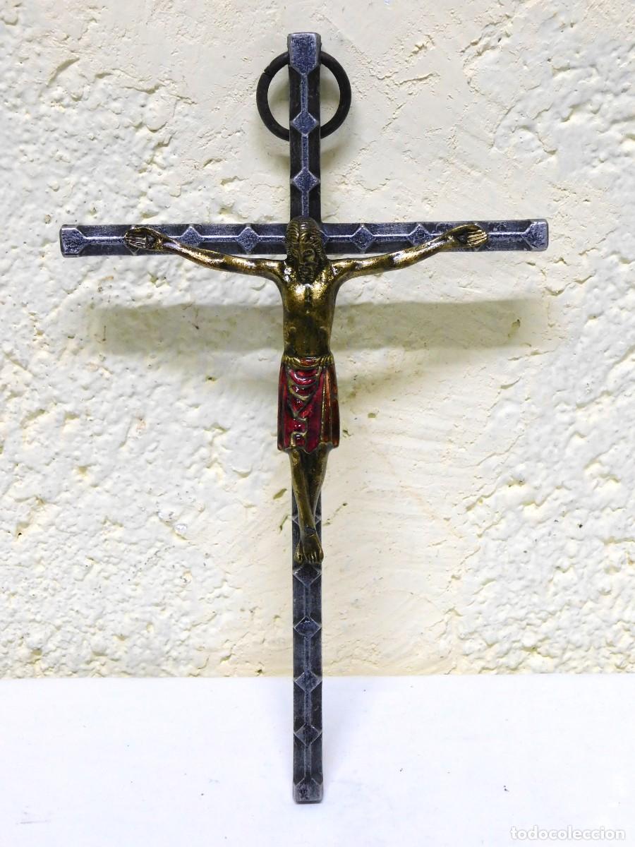 Arte: CRUCIFIJO DE BRONCE - JOAN MAYN&Eacute; - Foto 1