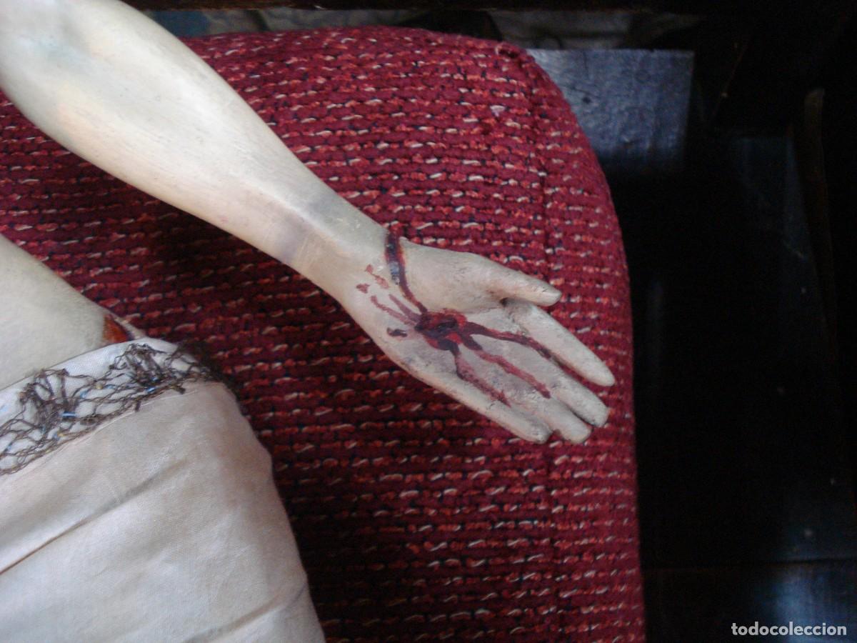 Arte: Cristo Yacente talla de madera policromada - Foto 6