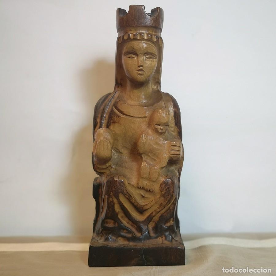 Arte: Talla Virgen de Monserrat - Foto 1