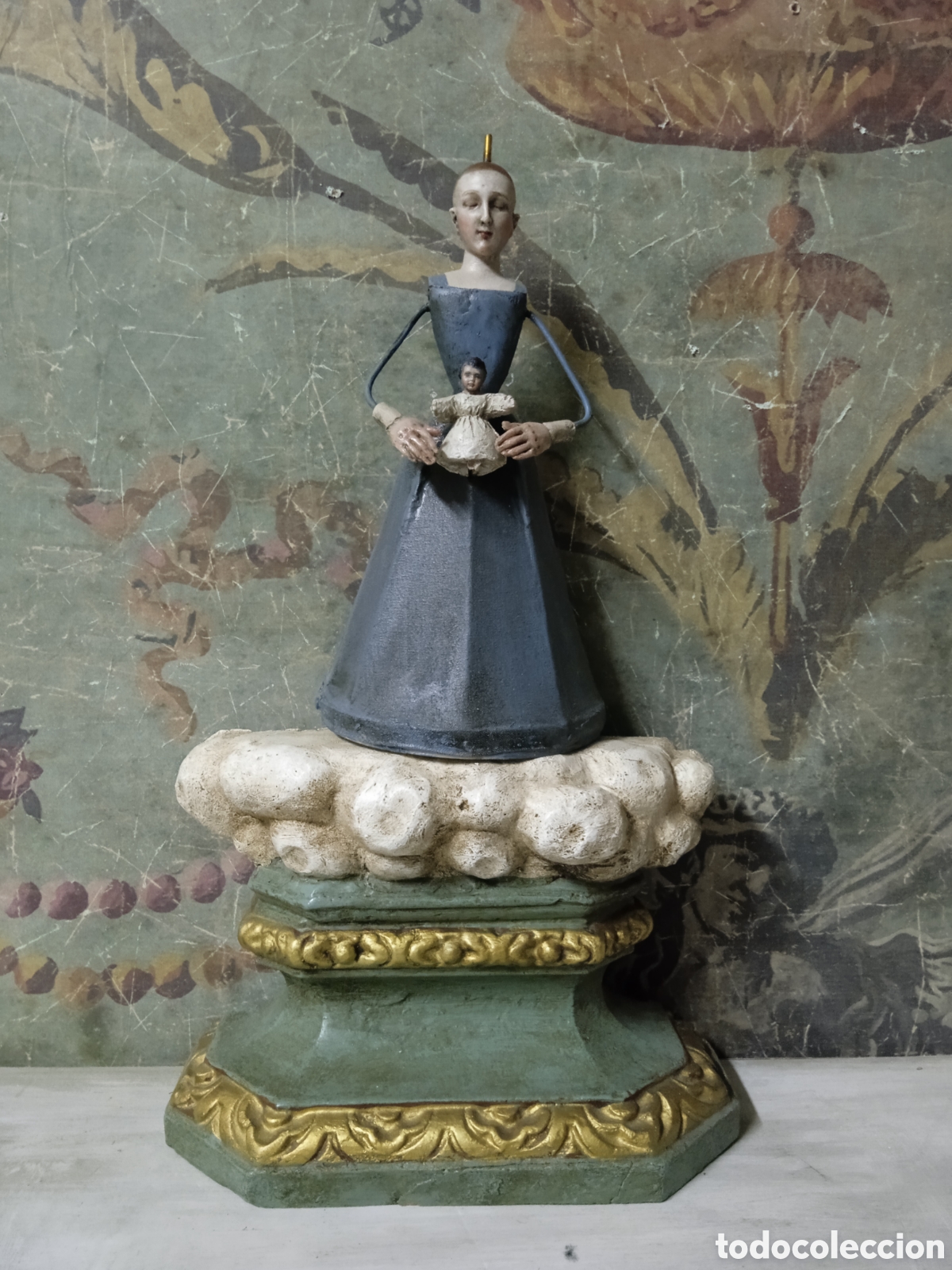Arte: Virgen de resina con pedestal - Foto 1