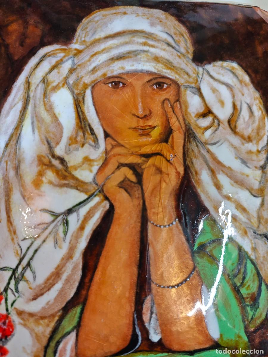 Arte: Mujer or&aacute;culo gitana placa de cobre esmaltada - Foto 2