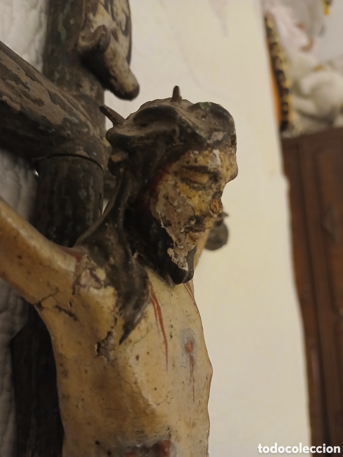 Arte: Crucificado. Talla en madera s. XVI - Foto 3