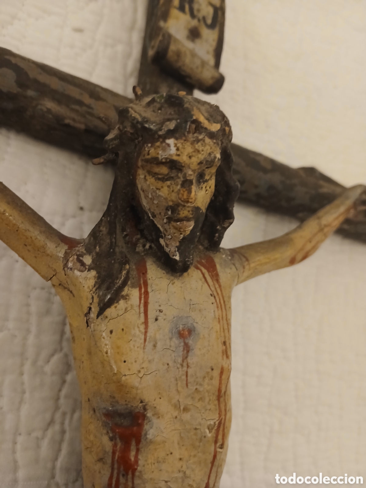 Arte: Crucificado. Talla en madera s. XVI - Foto 4