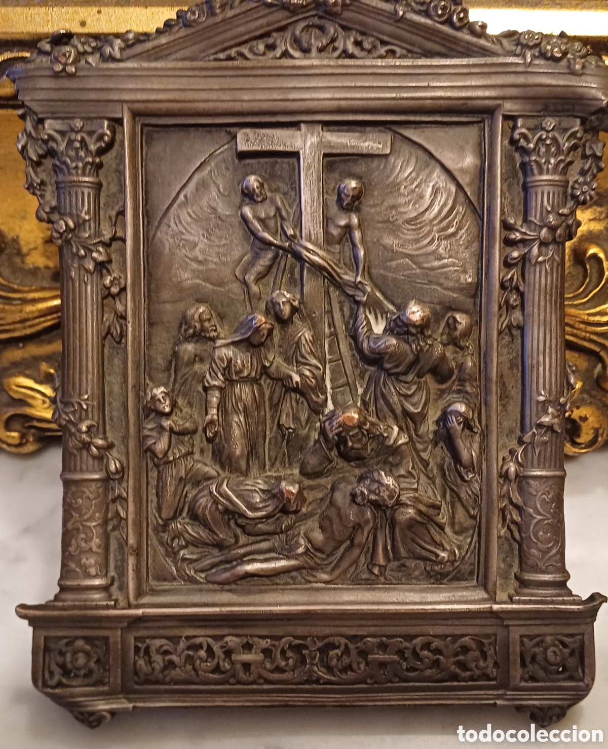 Arte: Retablo descendimiento de la cruz - Foto 1