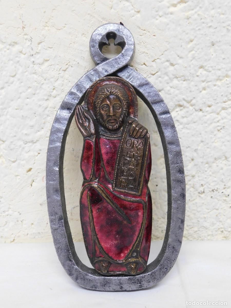Arte: RELIEVE RELIGIOSO BRONCE Y ESMALTE - JOAN MAYN&Eacute; - Foto 2