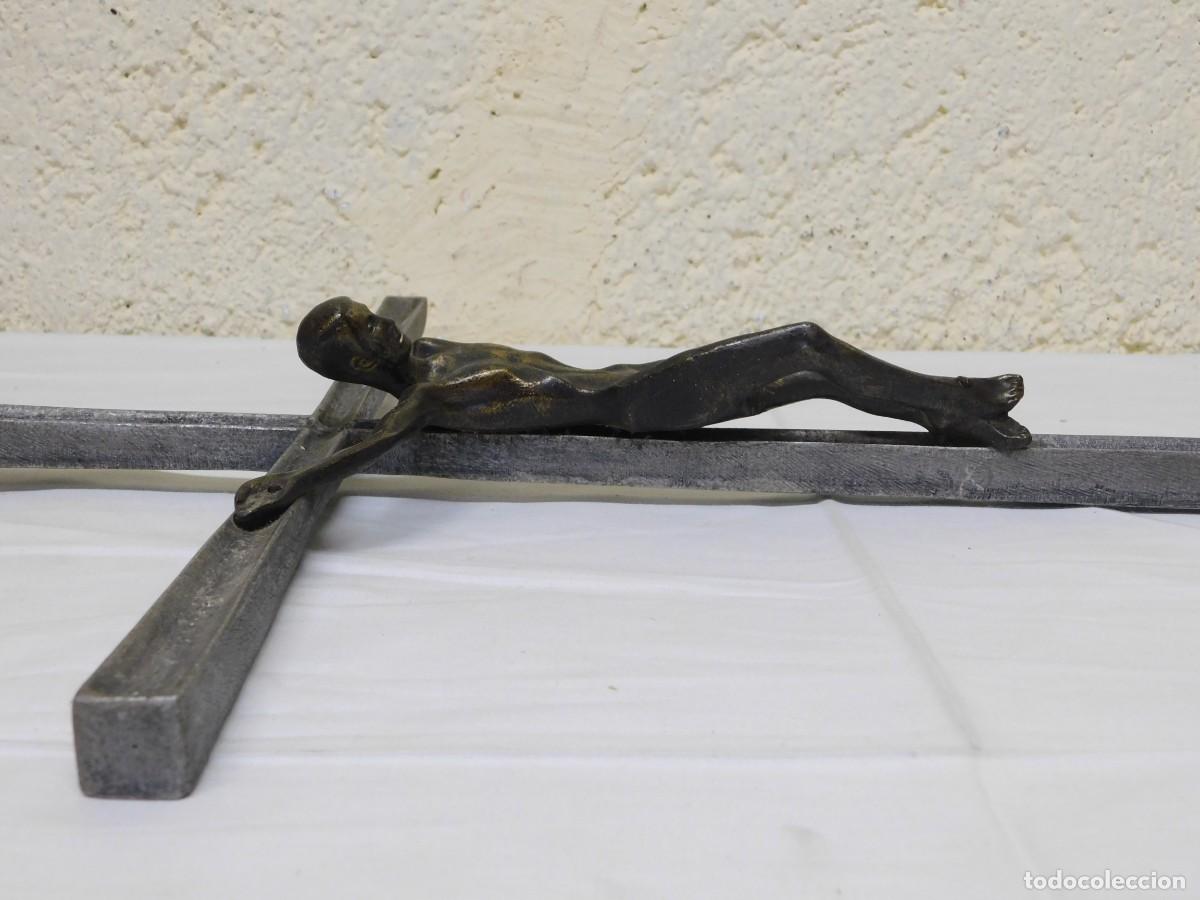 Arte: CRUCIFIJO DE BRONCE - JOAN MAYN&Eacute; - Foto 7