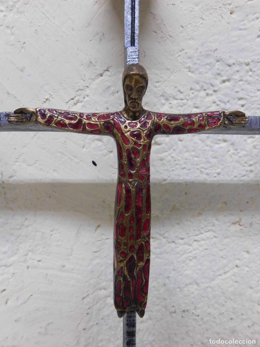 Arte: CRUCIFIJO DE BRONCE - JOAN MAYN&Eacute; - Foto 3