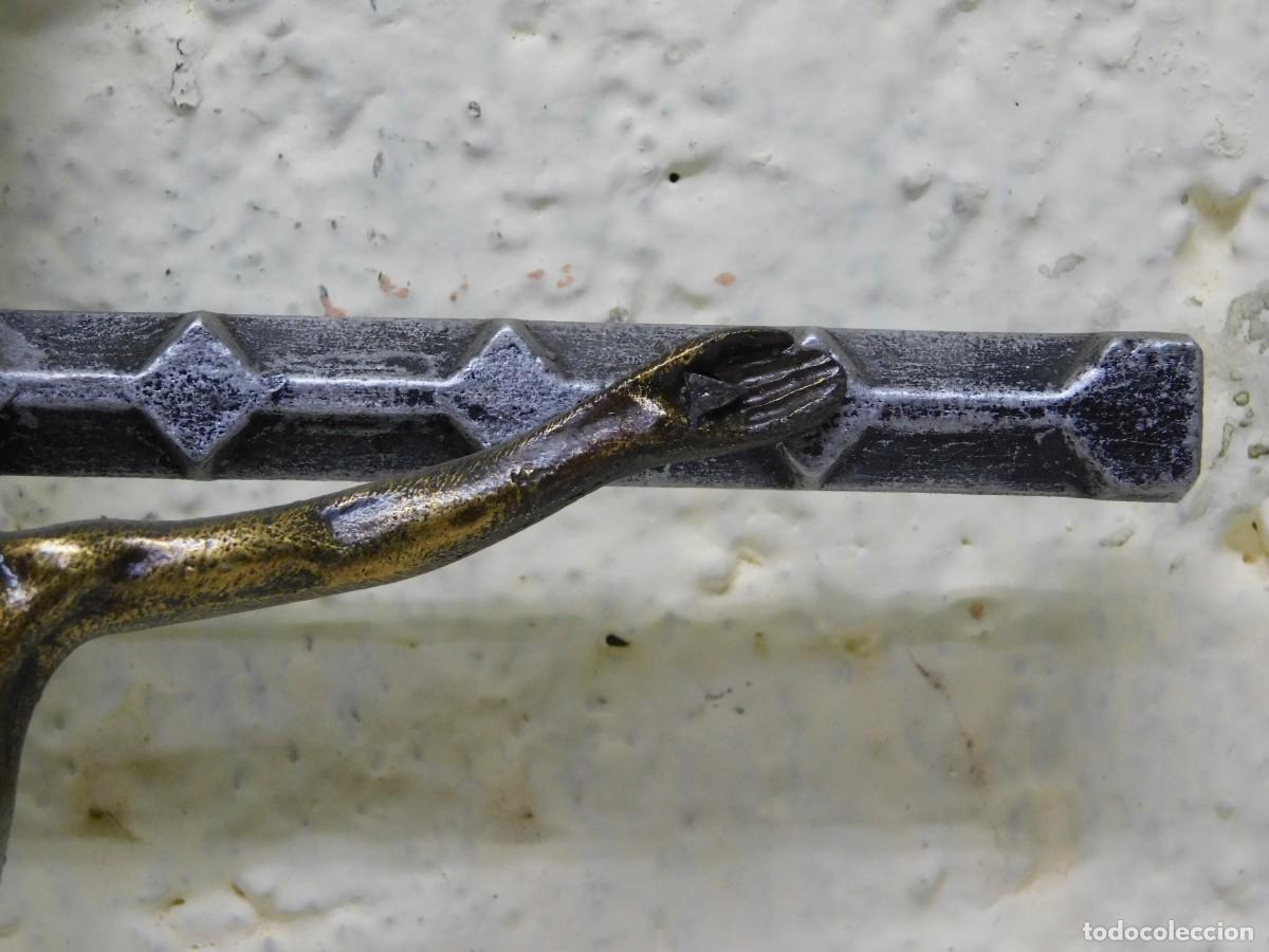 Arte: CRUCIFIJO DE BRONCE - JOAN MAYN&Eacute; - Foto 6