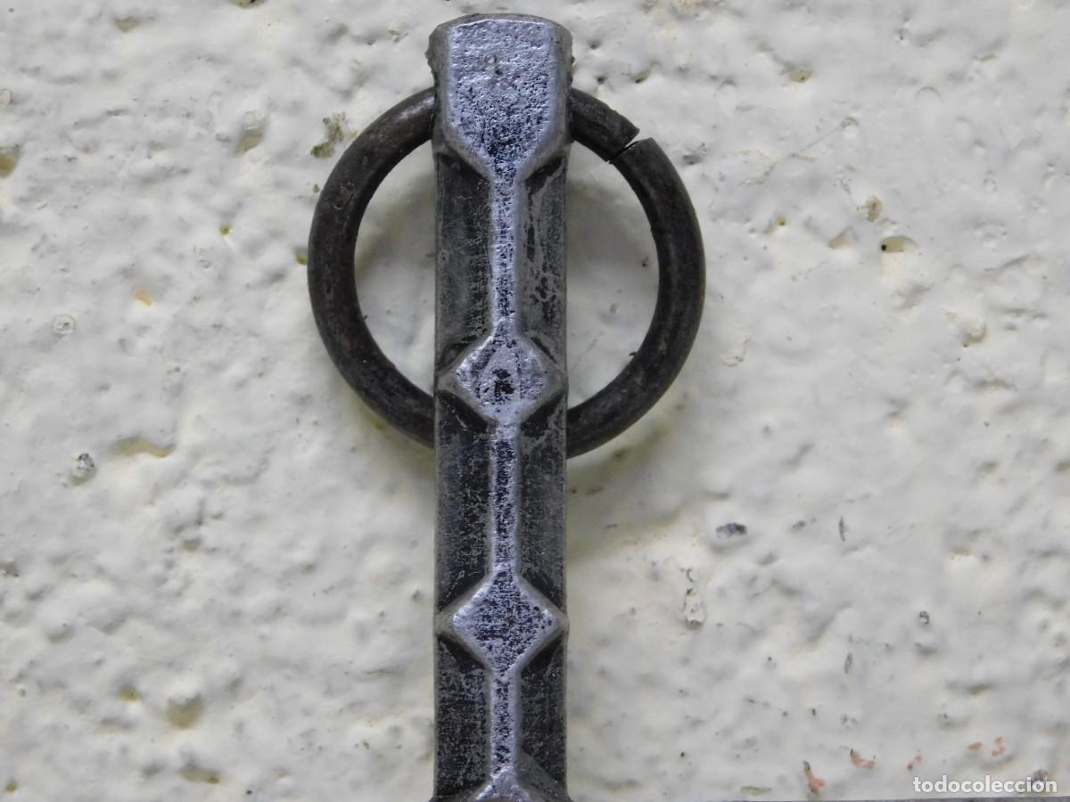 Arte: CRUCIFIJO DE BRONCE - JOAN MAYN&Eacute; - Foto 7