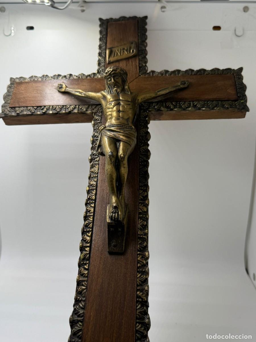 Arte: Crucifijo madera y bronce - Foto 1