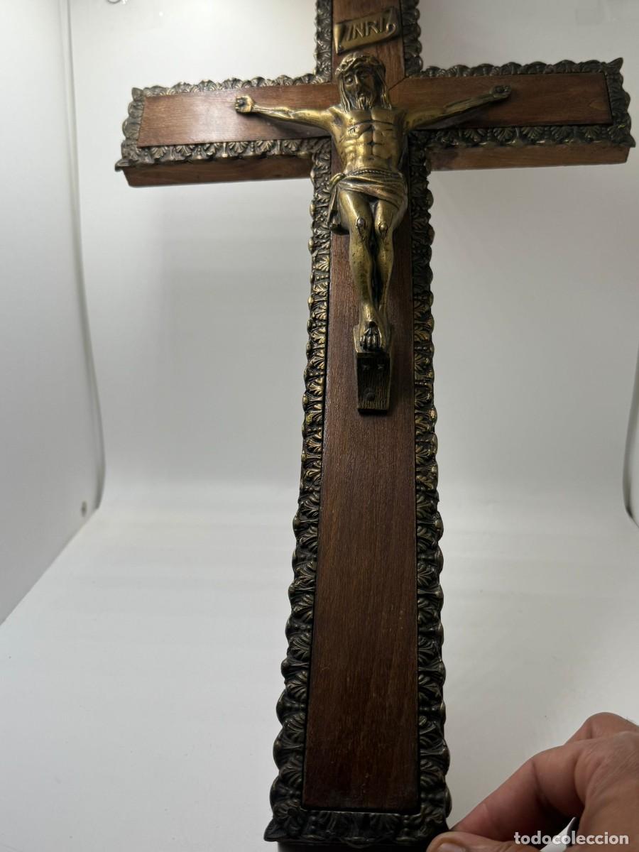 Arte: Crucifijo madera y bronce - Foto 5