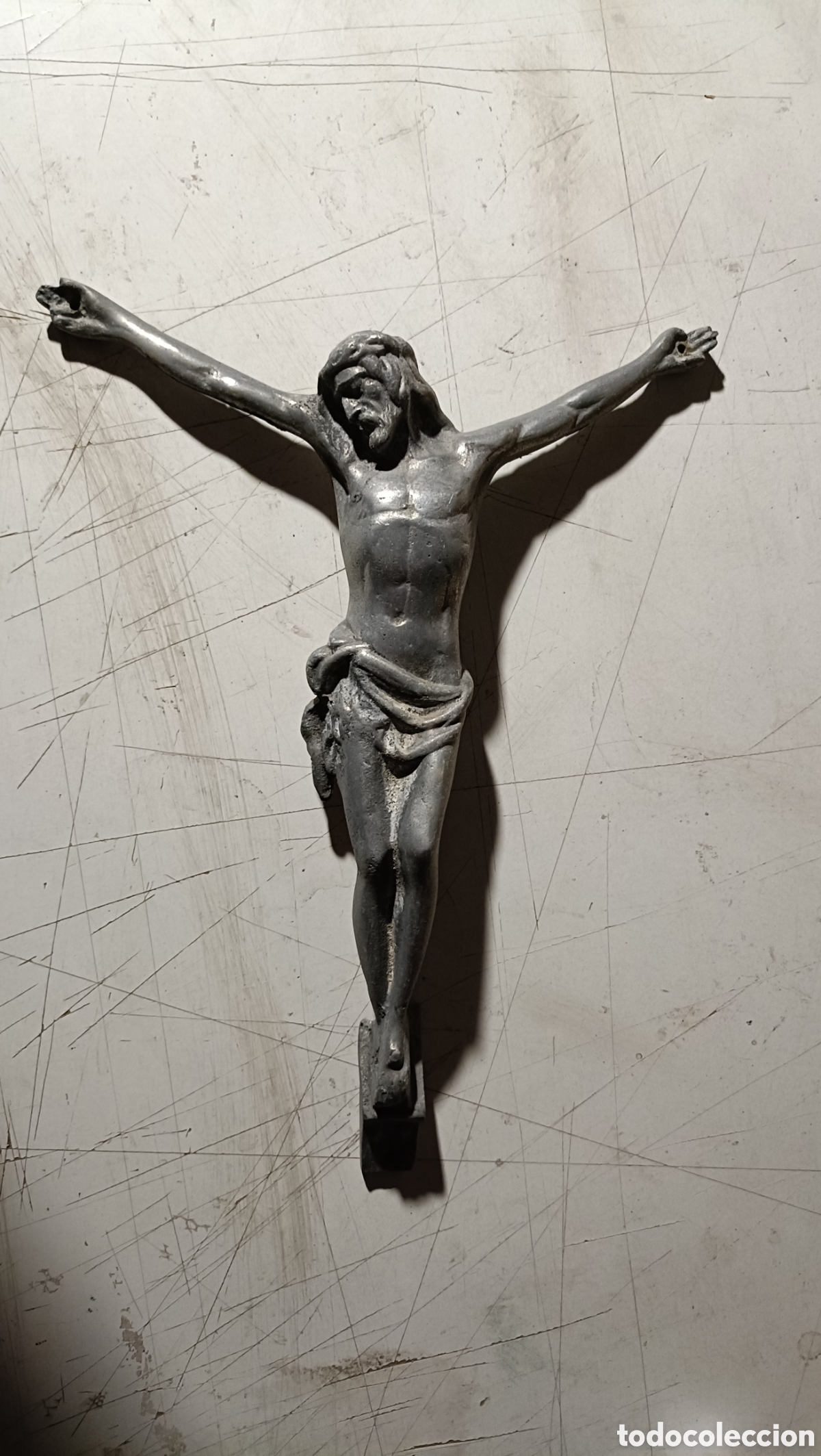 Arte: Antiguo Cristo de metal - Foto 1