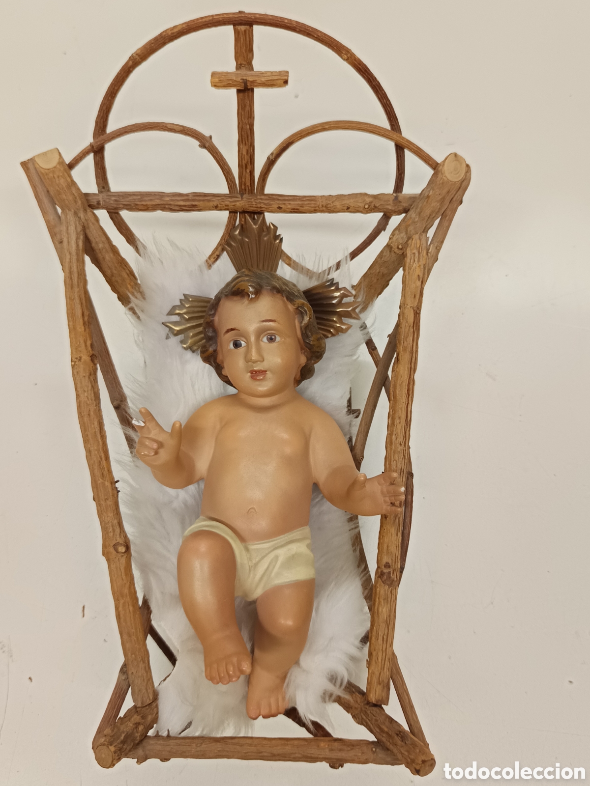 Arte: Ni&ntilde;o Jes&uacute;s Olot en cuna - Foto 1
