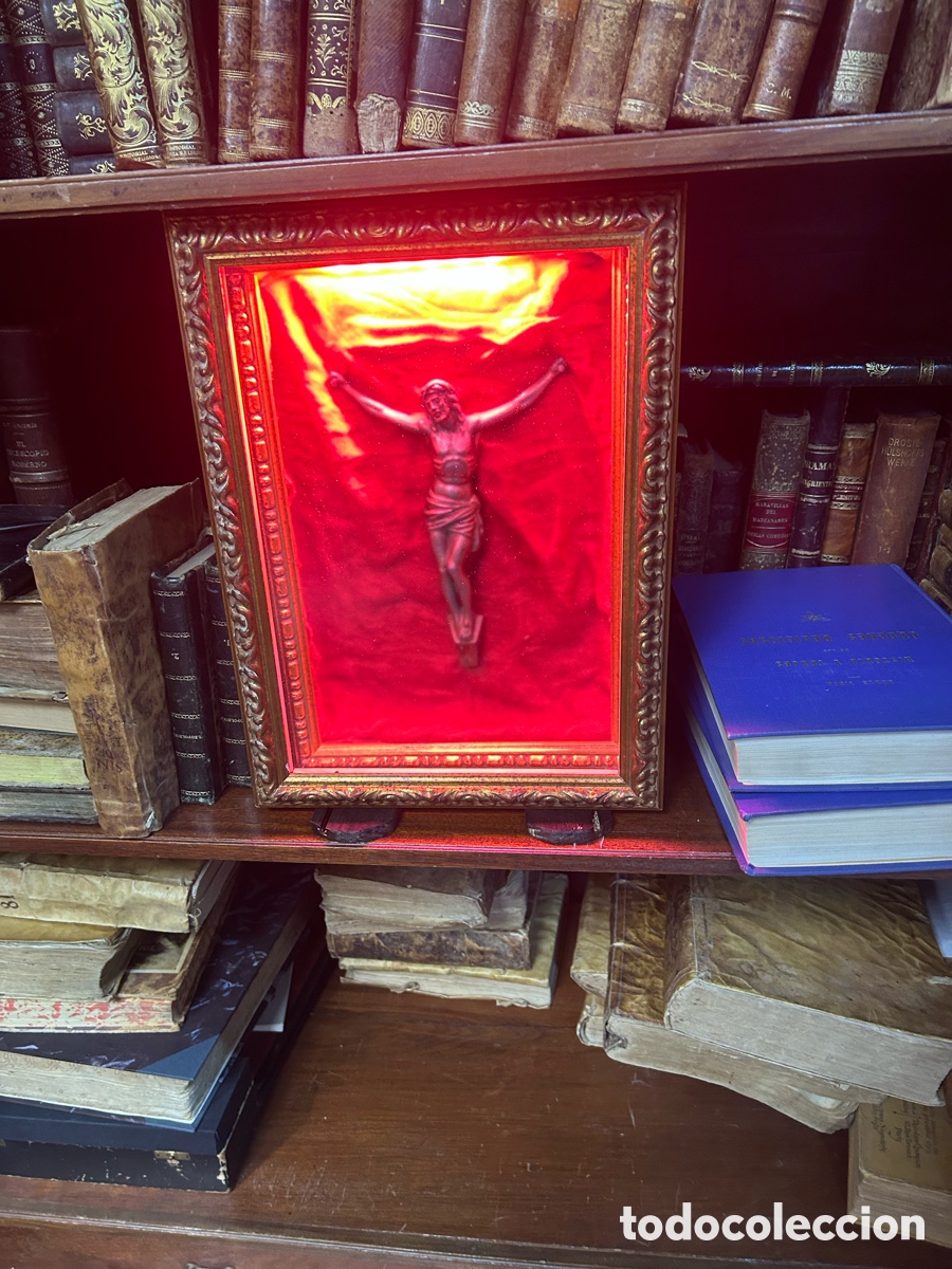 Arte: Cristo en hornacina de madera con luz en forma rectangular - Foto 6