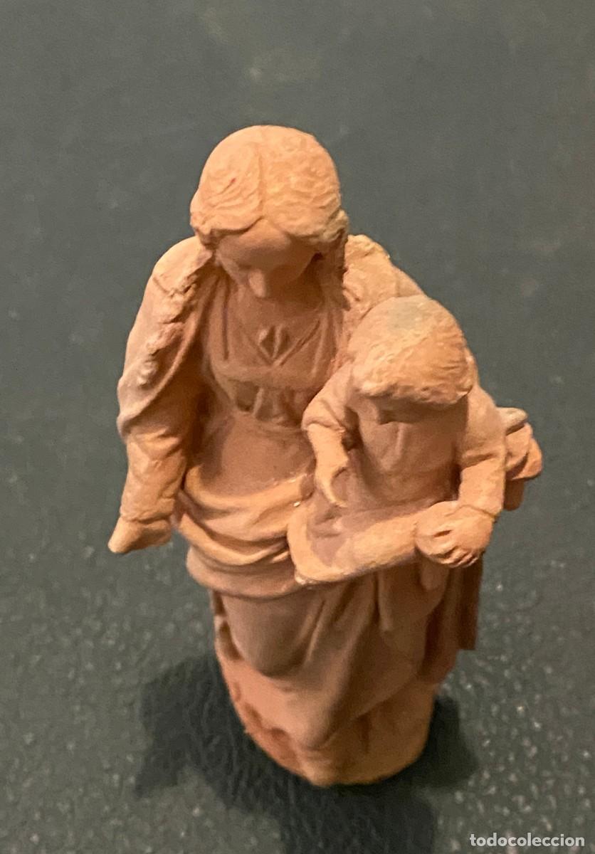 Arte: virgen con ni&ntilde;o terracota - Foto 3