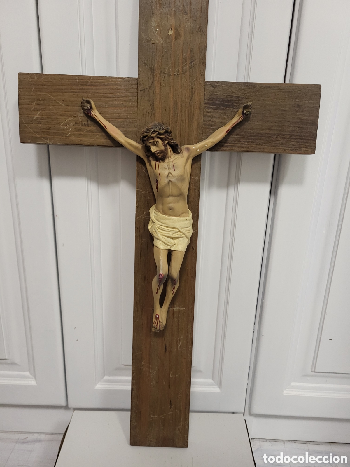 Arte: Cristo Crucificado en cruz de madera - Foto 1