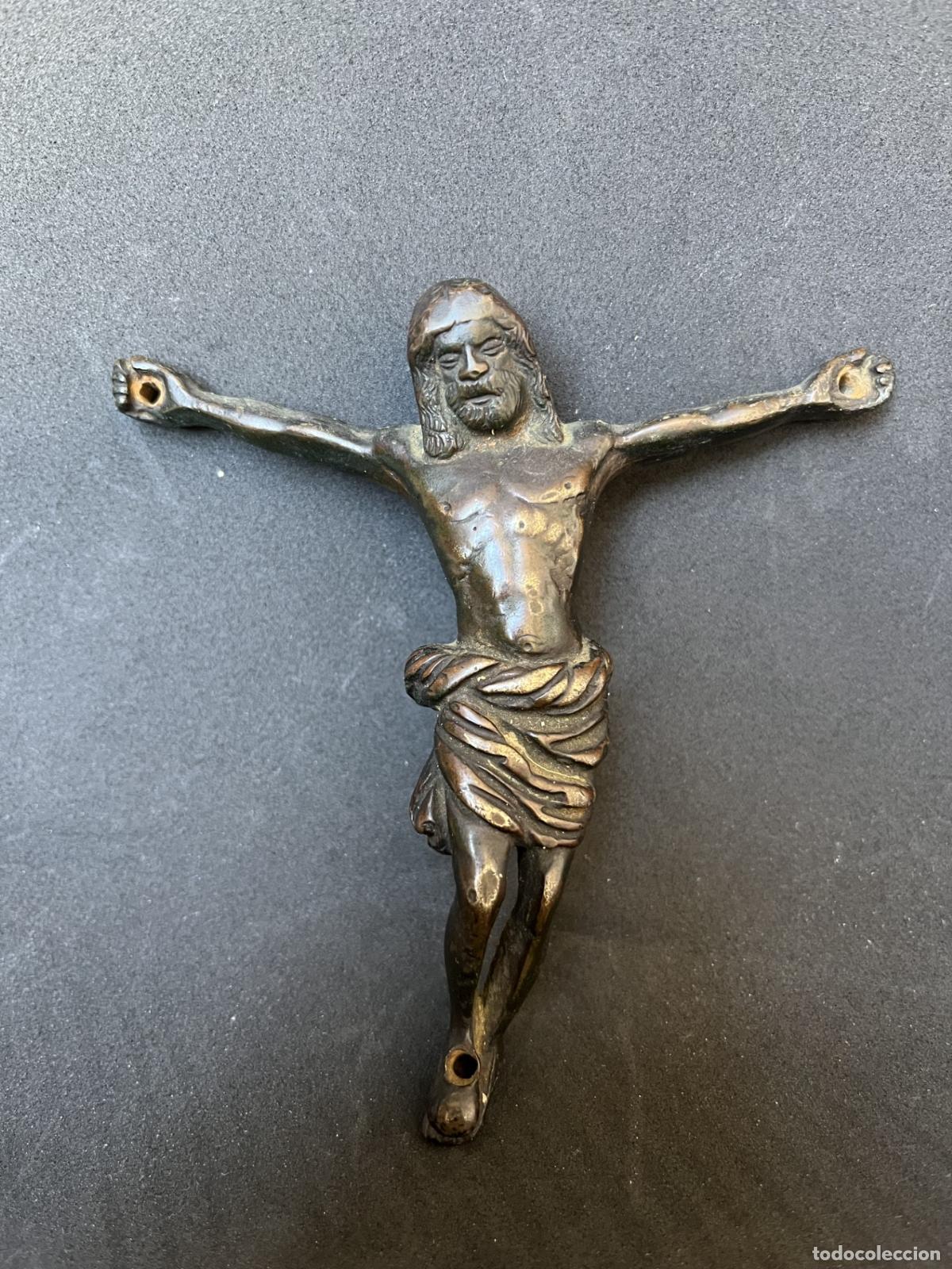 Arte: Cristo g&oacute;tico siglo XIV, bronce, quattrocento.