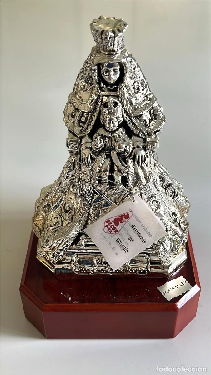 Arte: Escultura religiosa de la Virgen de los Reyes (Sevilla), con ba&ntilde;o de plata 1a ley