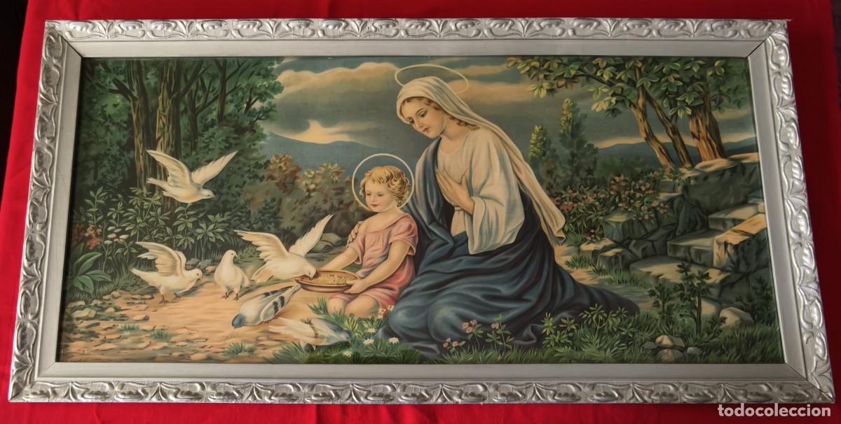 Arte: Cuadro antiguo con l&aacute;mina de la Virgen con el Ni&ntilde;o.