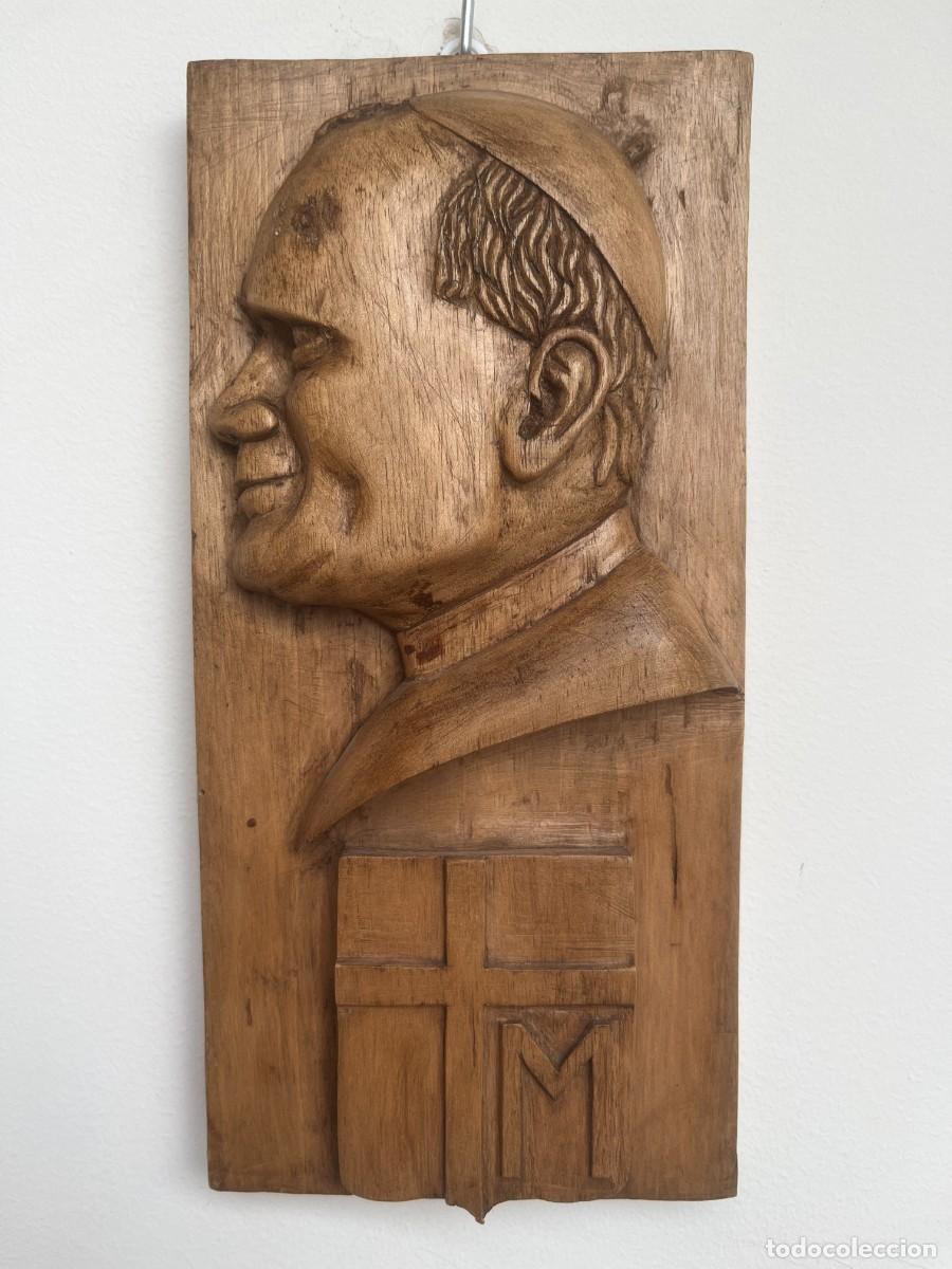 Arte: Bajorrelieve de Juan Pablo II