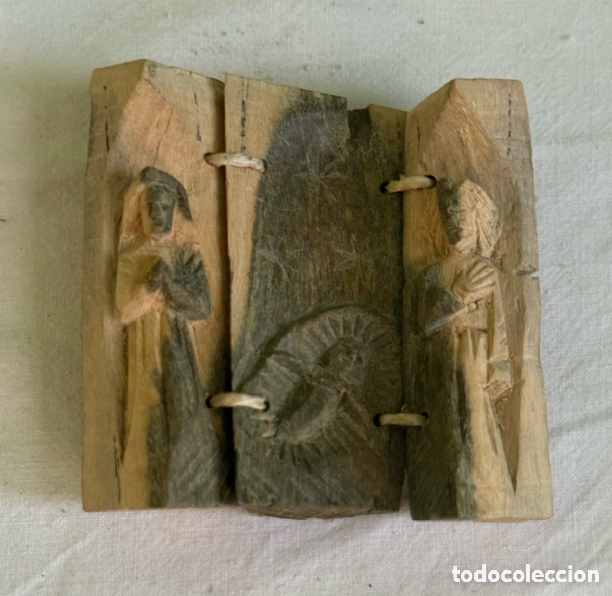 Arte: TR&Iacute;PTICO DEVOCIONAL DE MADERA TALLADA RELIGIOSO PLEGABLE ARTE POPULAR ANTIGUO