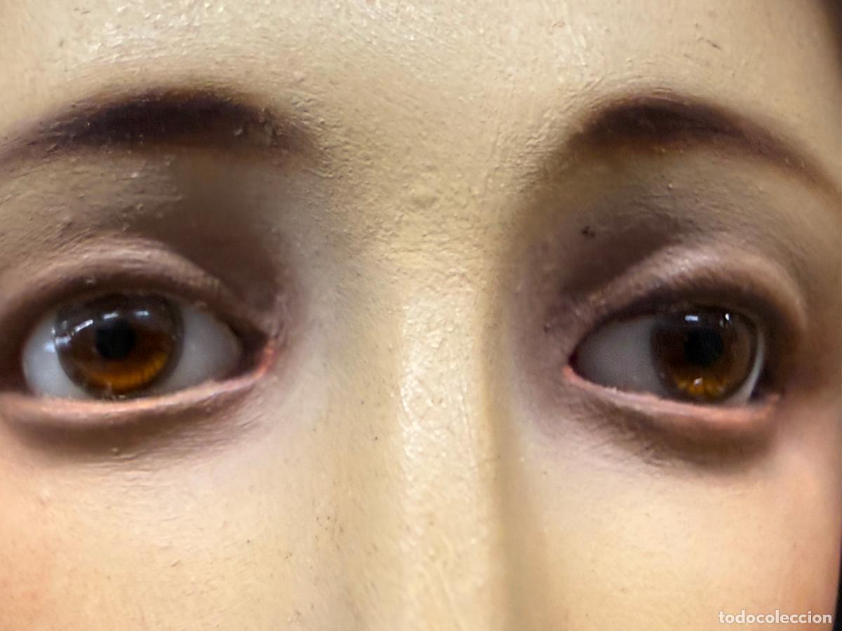 Arte: Extraordinario SAGRARIO CORAZON ENTRONIZADO. Sello Taller El Renacimiento. Ojos de cristal. 59cms