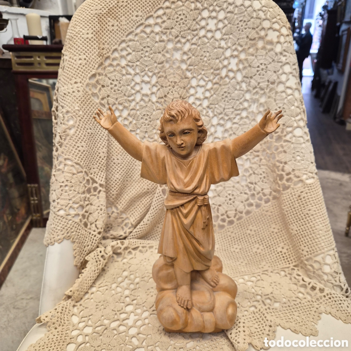 Arte: Talla en madera ni&ntilde;o Jes&uacute;s escultura madera
