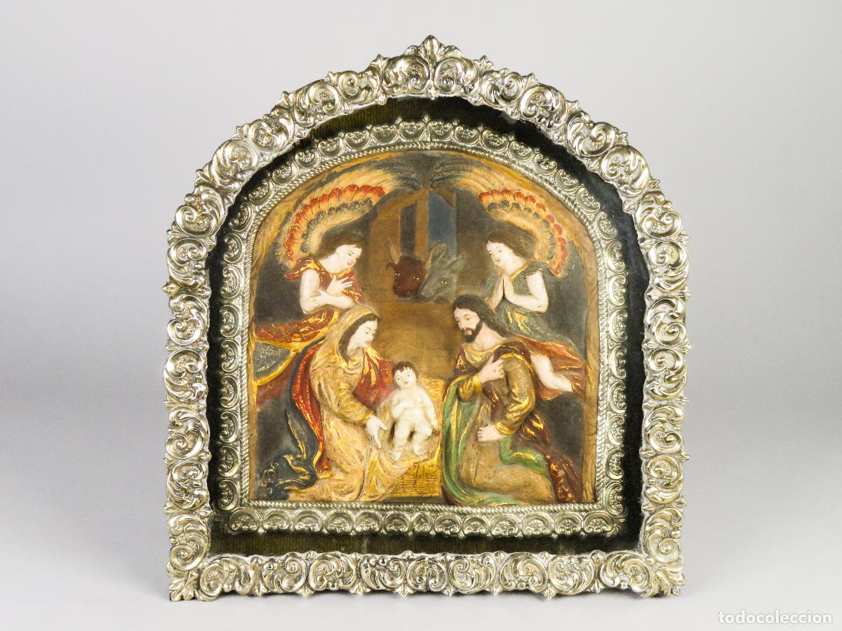 Arte: Nacimiento de Jes&uacute;s marco de plata escayola policromada siglo XX