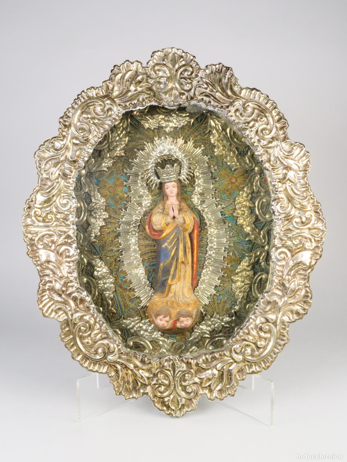 Arte: Talla de la Inmaculada Concepci&oacute;n marco de plata escayola policromada siglo XX