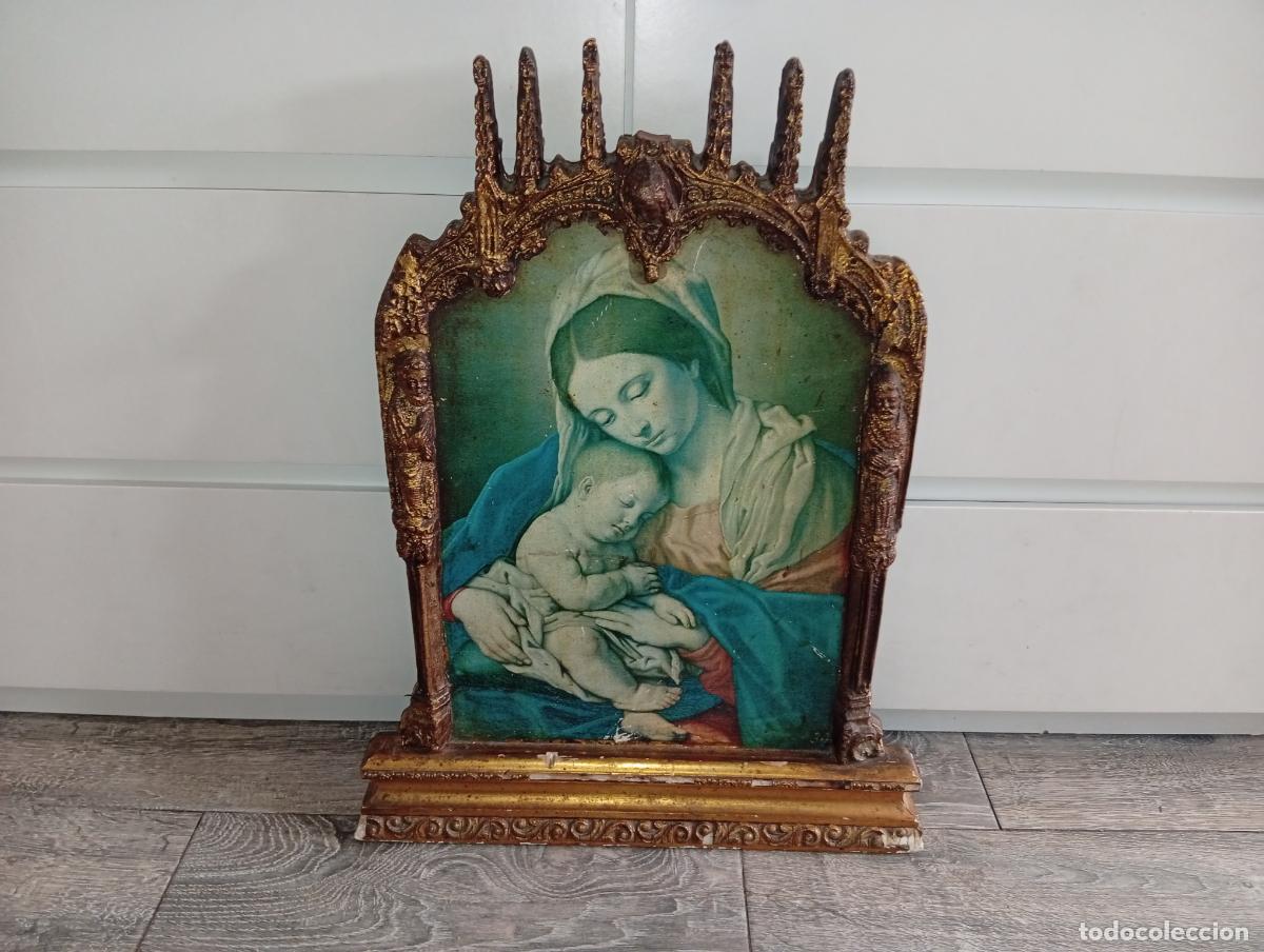 Arte: Antiguo Altar de Sobremesa Neog&oacute;tico - Oleograf&iacute;a Virgen con Ni&ntilde;o - Marco Dorado S. XIX/XX