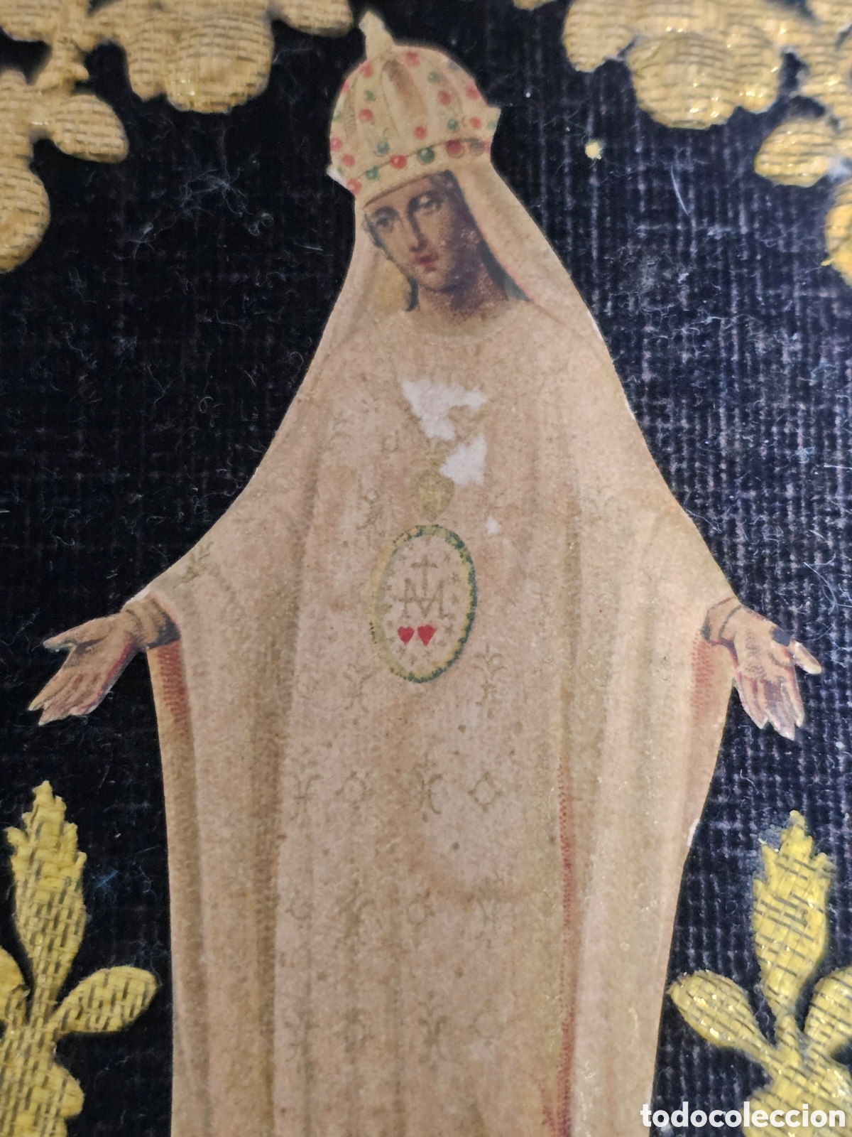 Arte: Cuadrito ovalado con la virgen. Como brodado con dorado. - Foto 3