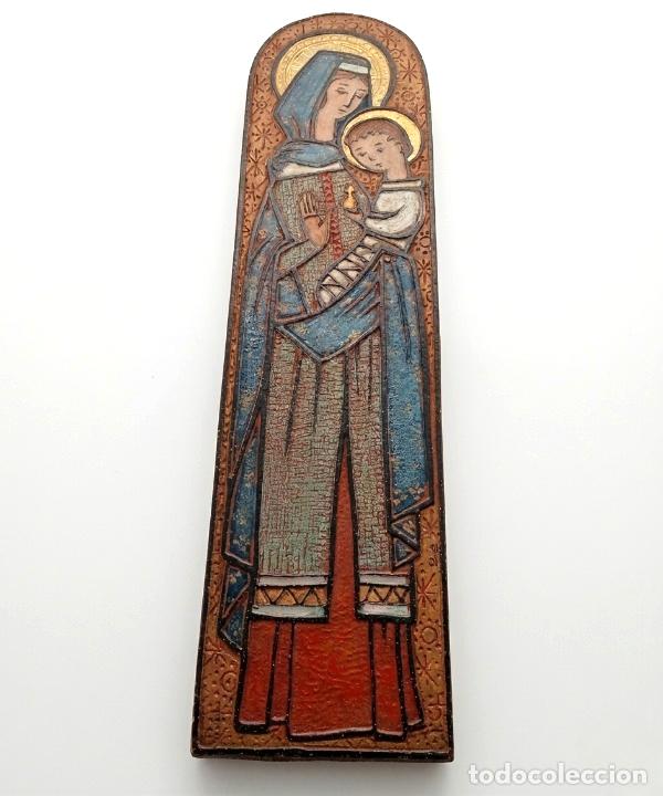 Arte: Placa Relieve Cer&aacute;mica Virgen con Ni&ntilde;o - Estilo Neorrom&aacute;nico - Gran Tama&ntilde;o 35 cm
