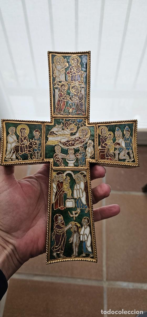 Arte: Esplendida copia Cruz de Pascua bizantina bronce, madera y esmalte